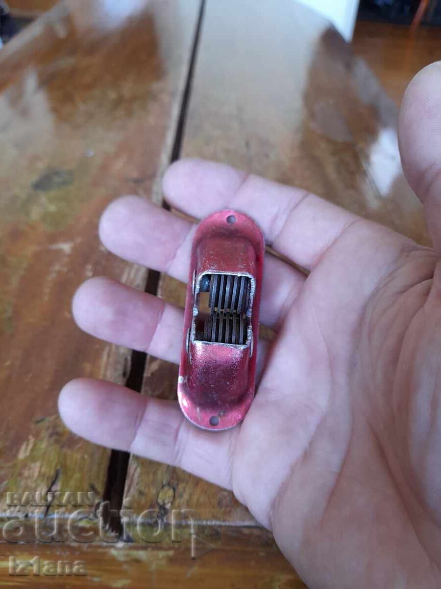 Δημοπρασία Παλιά ξύστρα μαχαιριών