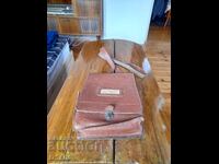 Geanta bătrânului comandant, a ofițerului