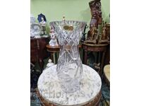 O minunată vază antică germană de cristal