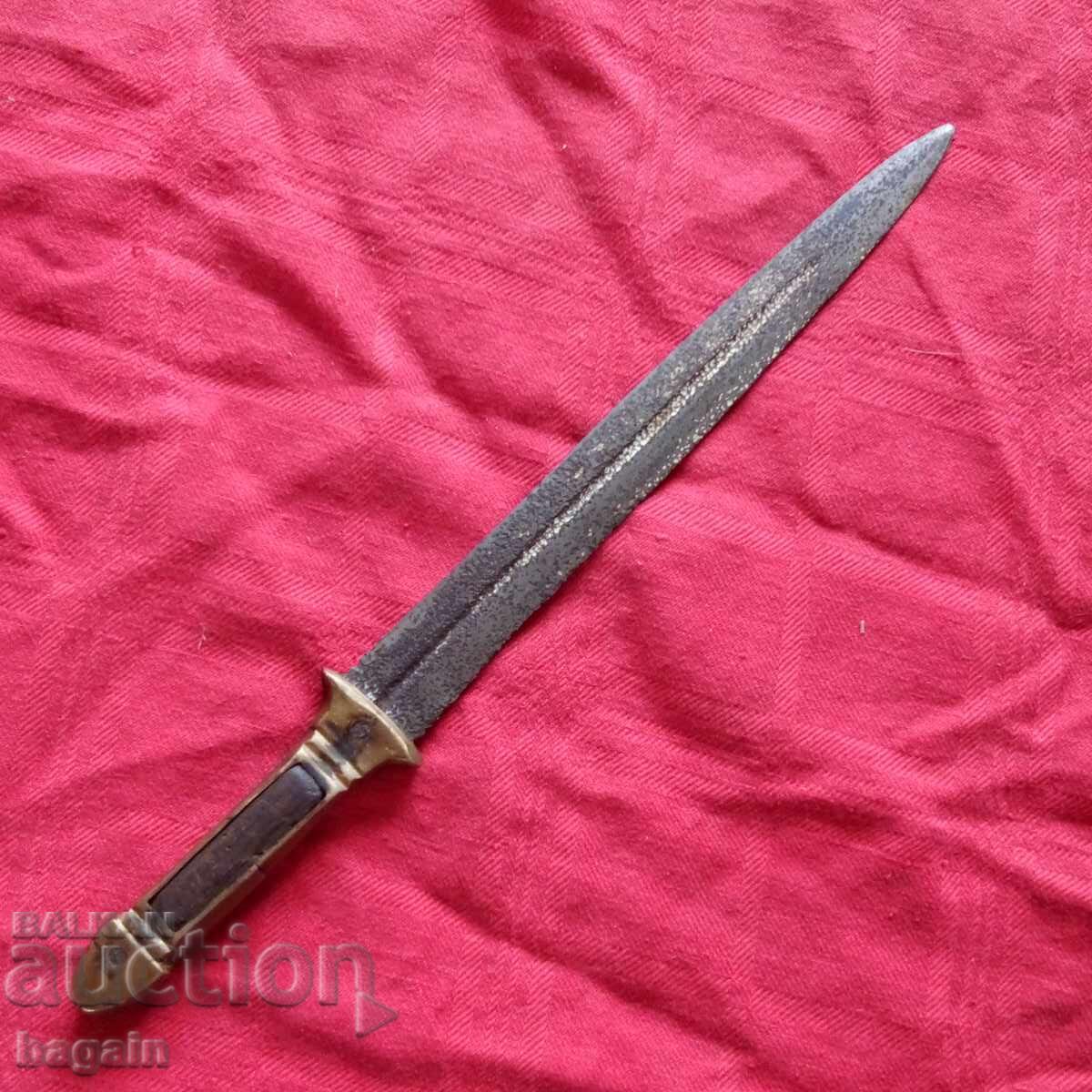 Delivery of Large bachelor's room Delivery of Large bachelor's room