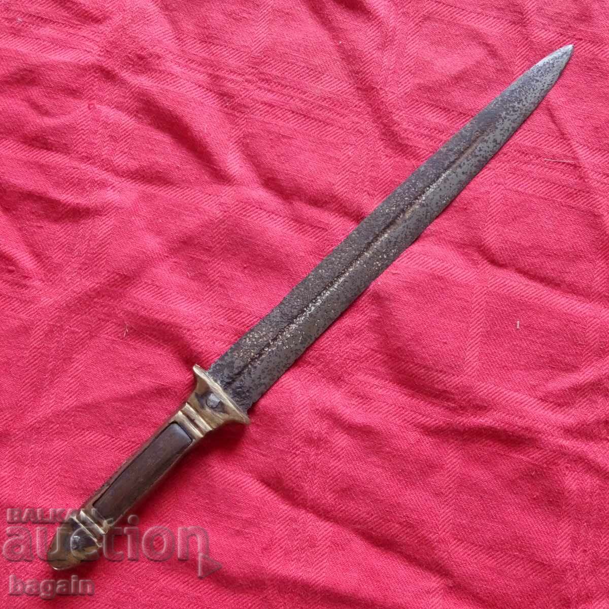 Large bachelor's room Large bachelor's room