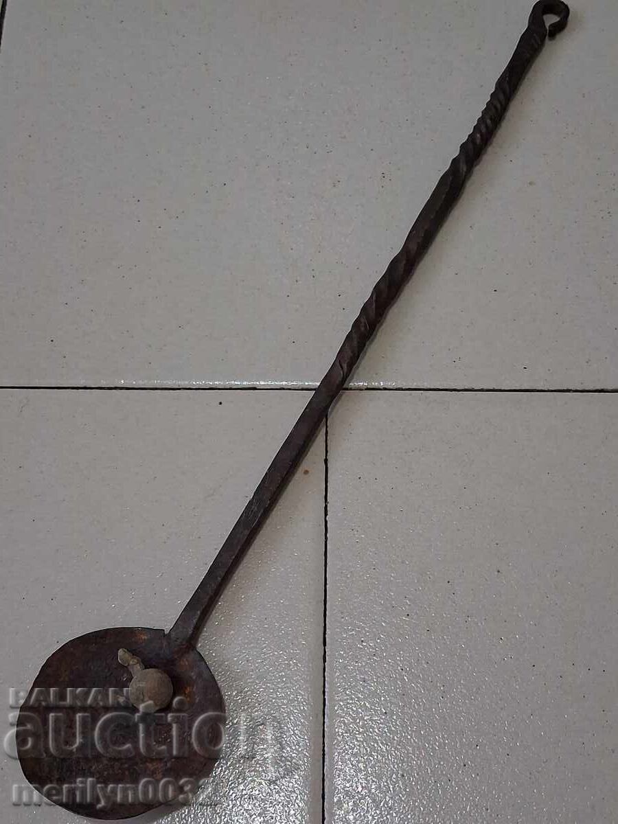 Παλιά κουτάλα χύτευσης για χύτευση βολίδων χυτοσίδηρος Παλιά κουτάλα χύτευσης για χύτευση βολίδων χυτοσίδηρος