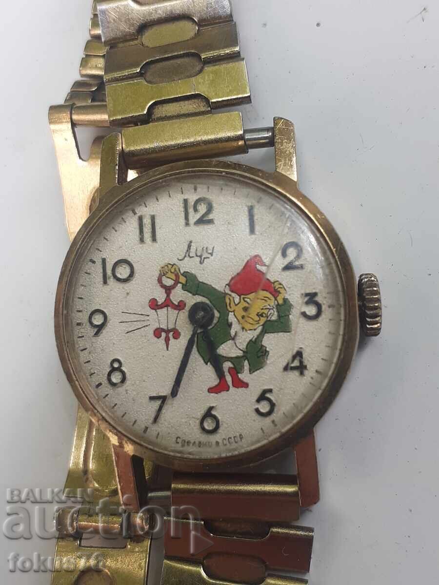 Руски анимиран часовник Луч