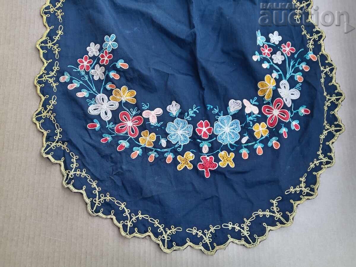 Δημοπρασία Αρχαία χειροποίητη κεντημένη ποδιά Δημοπρασία Αρχαία χειροποίητη κεντημένη ποδιά