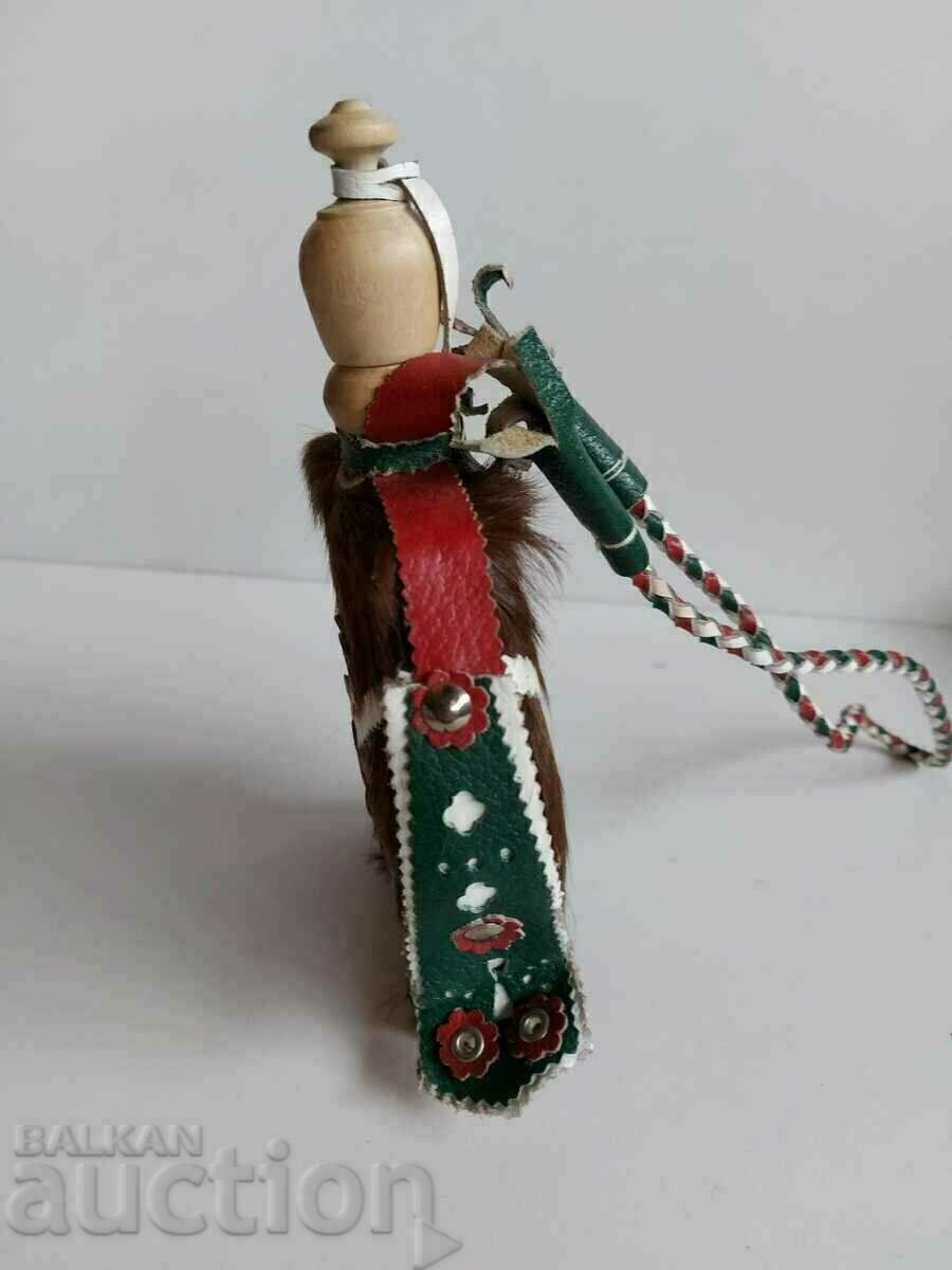 Доставка на .КРАСИВА СОЦ БЪКЛИЦА БЪКЕЛ ПАВУР