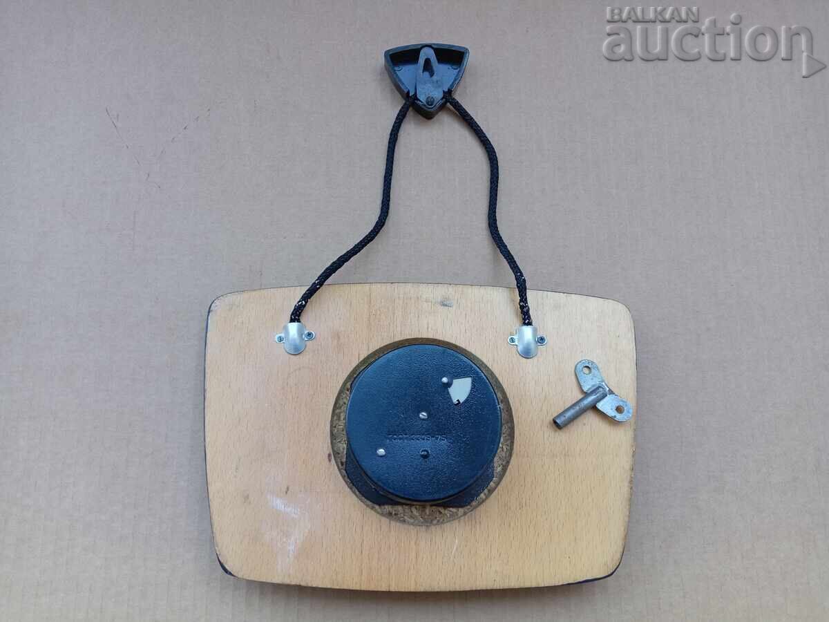 Ρωσικό επιτοίχιο εβδομαδιαίο ρολόι "ΜΑΓΙΑΚ" ΕΣΣΔ - 6