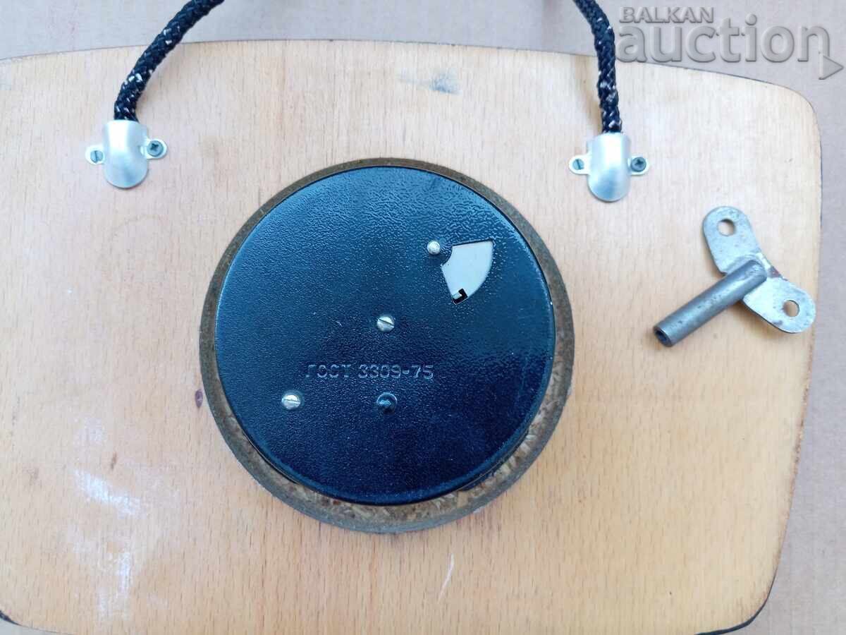 Ρωσικό επιτοίχιο εβδομαδιαίο ρολόι "ΜΑΓΙΑΚ" ΕΣΣΔ - 7