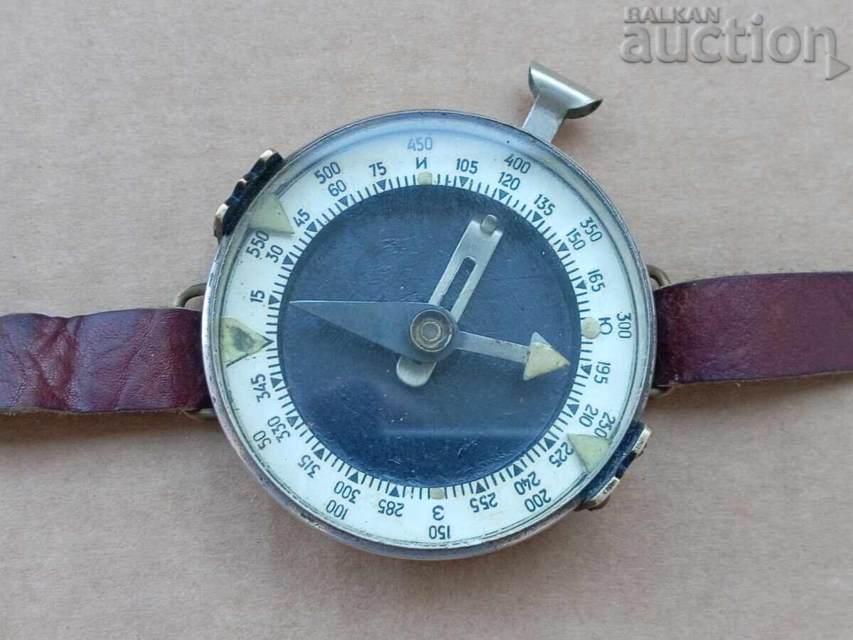 Δημοπρασία Παλιός βακελιτένιος πυξίδα made in Bulgaria 60s 70s