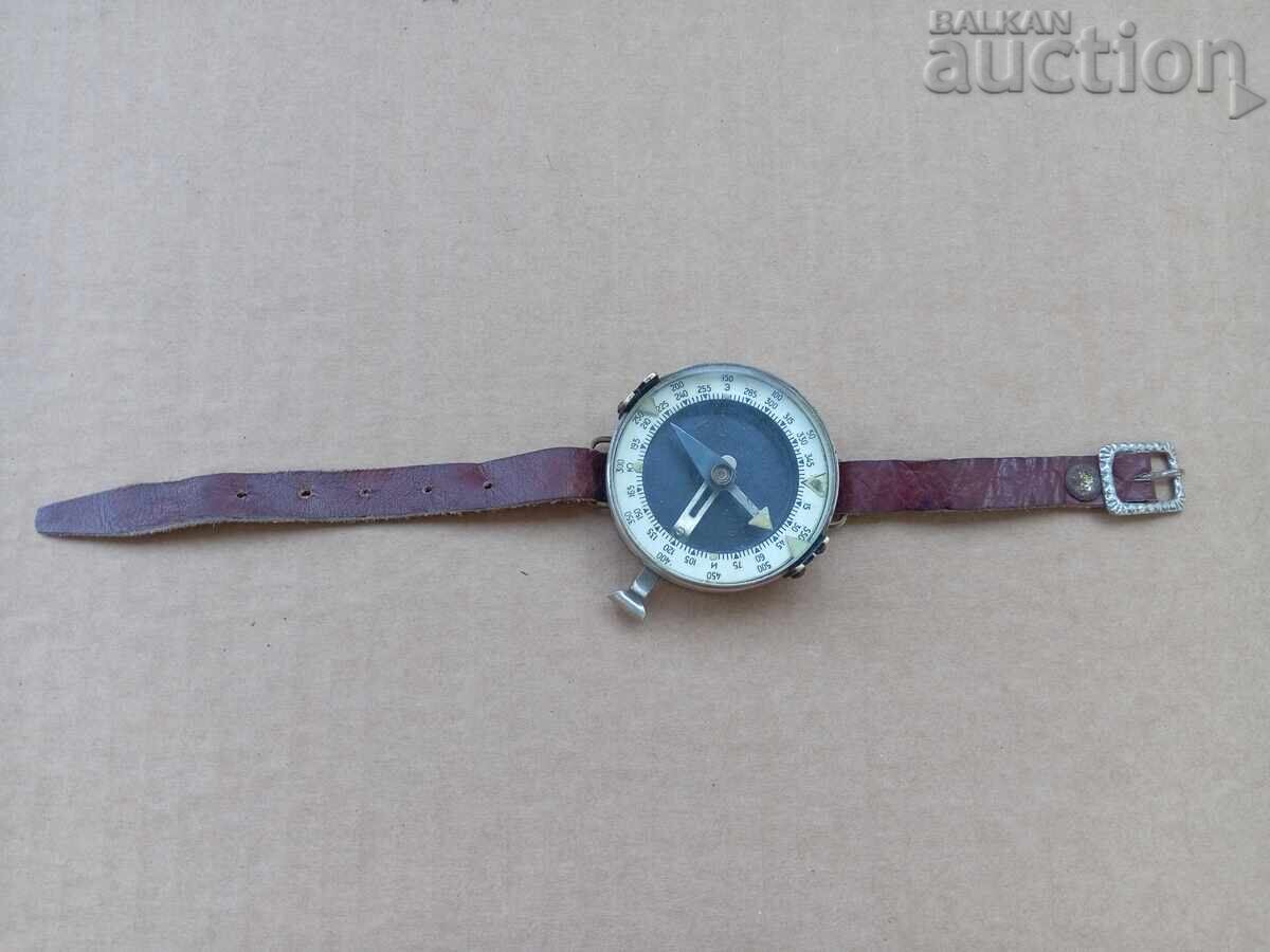 Παλιός βακελιτένιος πυξίδα made in Bulgaria 60s 70s