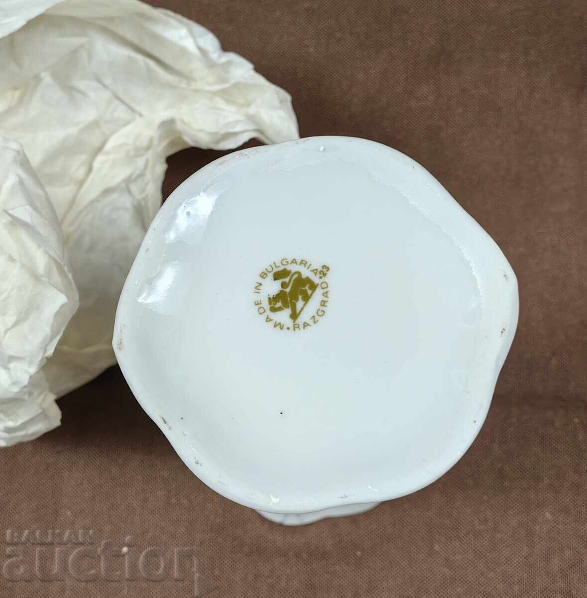 Auction  PROBABLY UNUSED PORCELAIN VASE, LITTLE DEGRADED