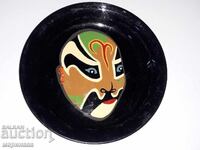 ΠΑΛΙΟ ΜΠΑΚΕΛΙΤΕΝΙΟ ΠΙΑΤΟ. ΚΙΝΑ