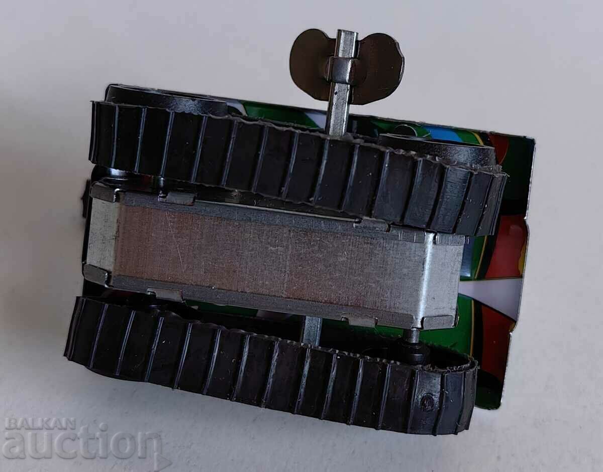 . SOC CHINESE MECHANIC KEY TANK TOY - 6 . SOC CHINESE MECHANIC KEY TANK TOY - 6