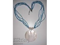 NECKLACE WITH MOTHER-OF-PEARL PENDANT