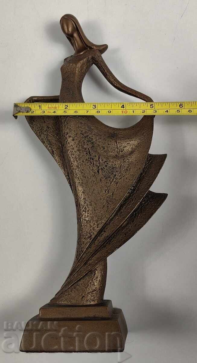 STYLIZED SOLID METAL FIGURE WOMAN STATUETTE 0.700 KG - 5 STYLIZED SOLID METAL FIGURE WOMAN STATUETTE 0.700 KG - 5