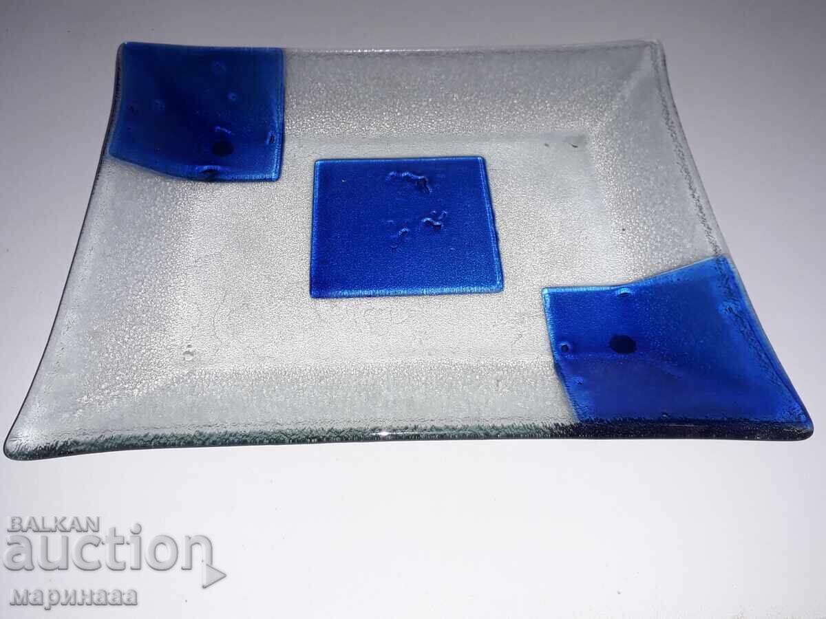 КРАСИВО СТЪКЛЕНО ПЛАТО. ДУХАНО СТЪКЛО с цена 8.00 лв. | € 4.09 КРАСИВО СТЪКЛЕНО ПЛАТО. ДУХАНО СТЪКЛО с цена 8.00 лв. | € 4.09