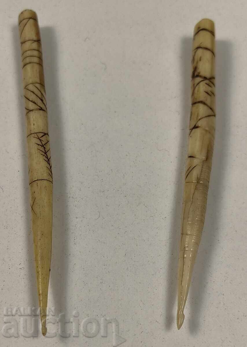Delivery of 19th Century Rare Find Bone Engraved Knitting Needles Delivery of 19th Century Rare Find Bone Engraved Knitting Needles