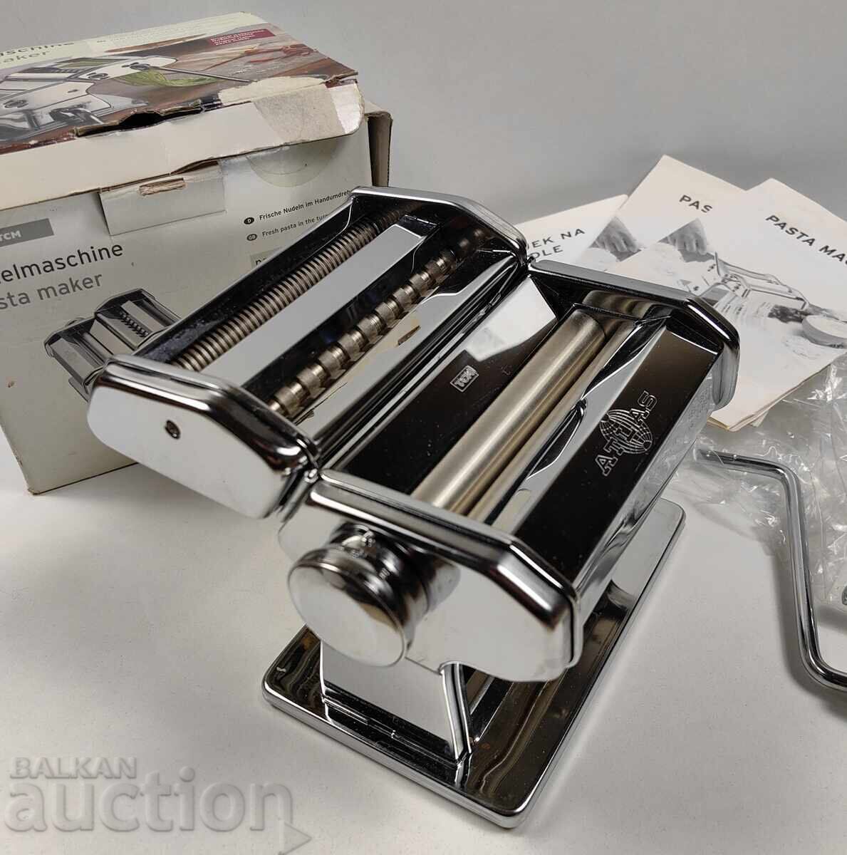 ITALIAN PASTA MACHINE, LIGHTLY USED, IN BOX, WITH INSTRUCTIONS