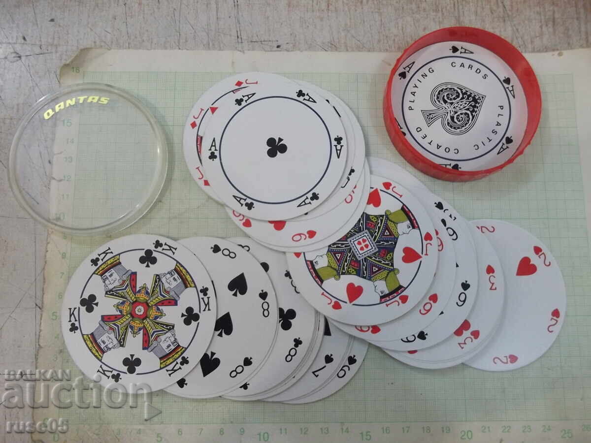 Cărți de joc rotunde vechi cu preț 25.00 BGN | € 12.78