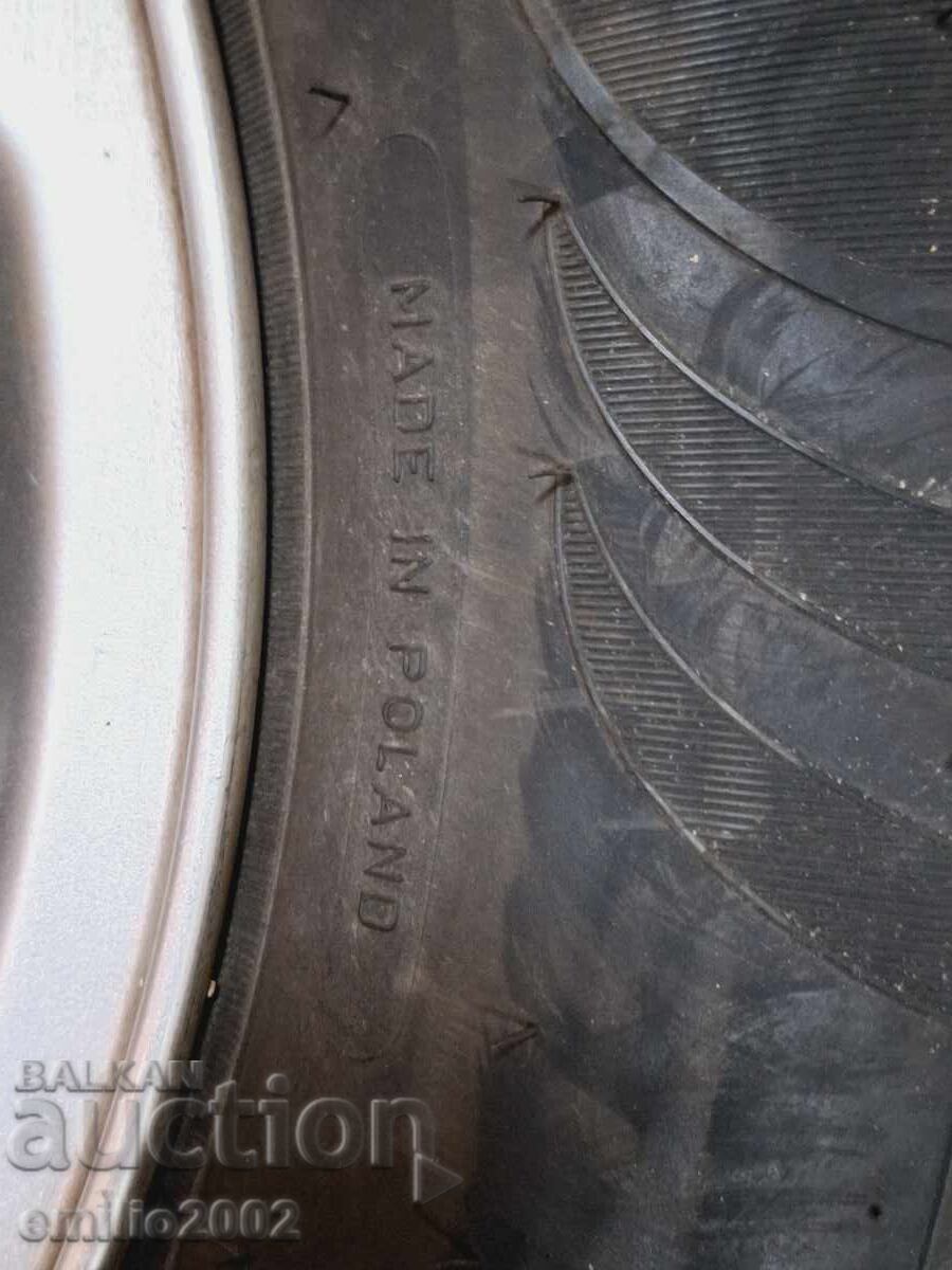 Delivery of Set of Audi 15 inch wheels with summer tires, 4 pieces