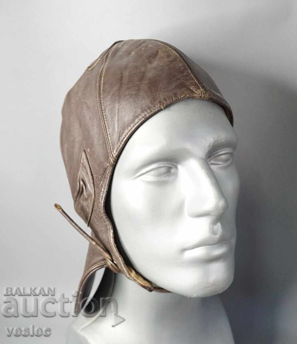 Немско парашутно боне мотоциклетен кожен шлем Вермахт с цена 55.35 лв. | € 28.30