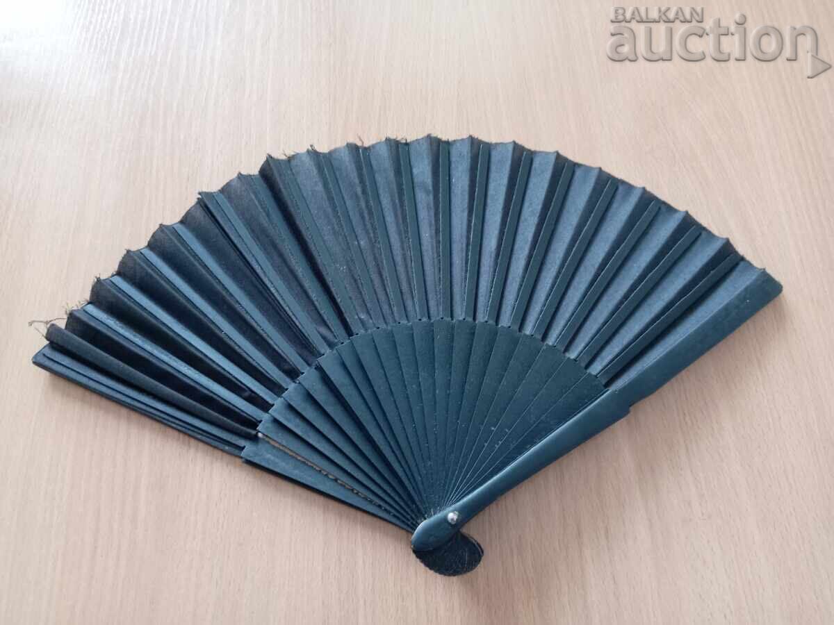 Δημοπρασία Παλιό ξύλινο βεντάλι Δημοπρασία Παλιό ξύλινο βεντάλι