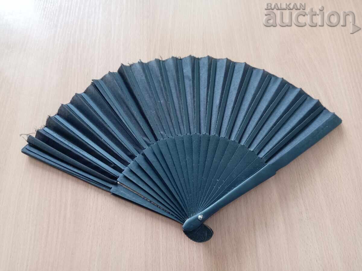 Παράδοση Παλιό ξύλινο βεντάλι Παράδοση Παλιό ξύλινο βεντάλι