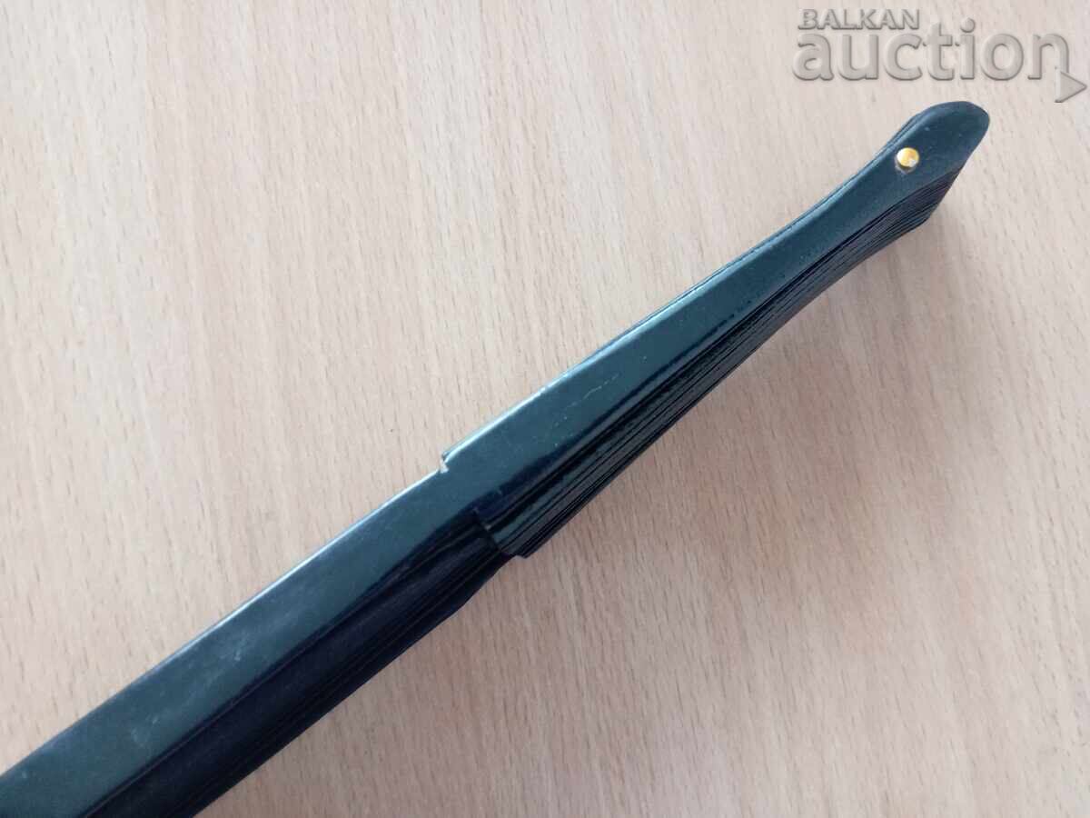 Παλιό ξύλινο βεντάλι Παλιό ξύλινο βεντάλι