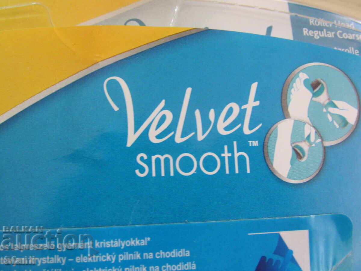 Pilă automată pentru călcâie cu cristale de diamant Scholl Velvet - 6 Pilă automată pentru călcâie cu cristale de diamant Scholl Velvet - 6