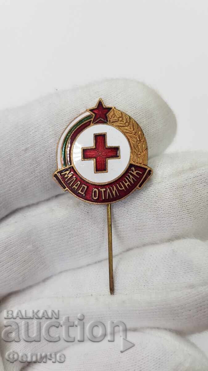 Колекционен знак, значка "ОТЛИЧНИК БЪЛГАРСКИ ЧЕРВЕН КРЪСТ" с цена 22.00 лв. | € 11.25