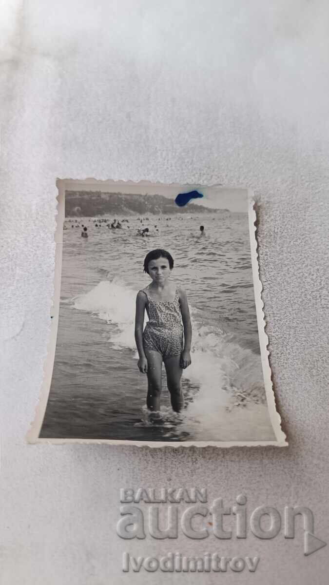Photo Young girl on the beach