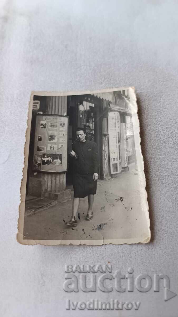 Fotografie Varna Femeie la plimbare Fotografie Varna Femeie la plimbare