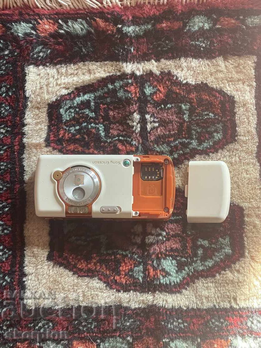 Auction Sony Ericsson W800 WALKMAN Auction Sony Ericsson W800 WALKMAN