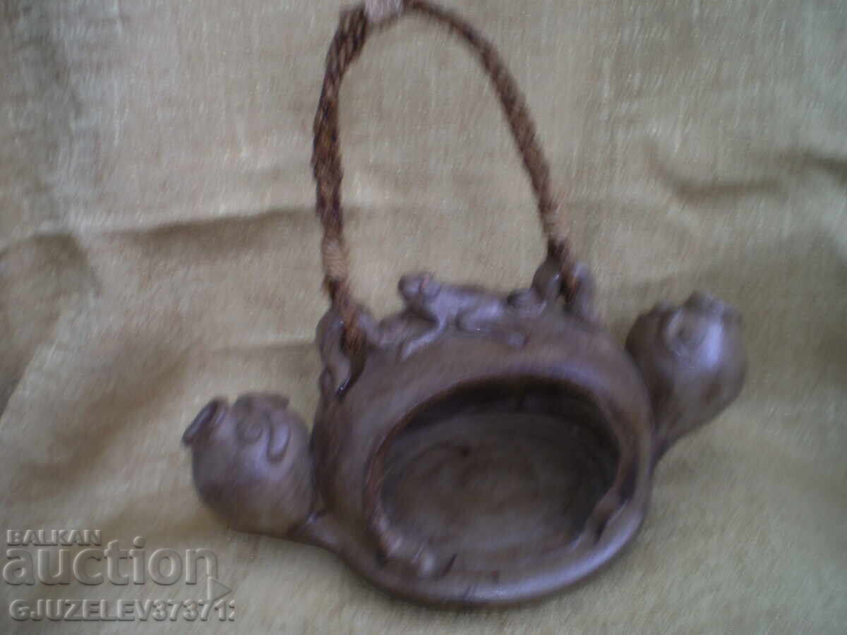 Παλιό κεραμικό τασάκι με βάτραχο και δύο κεφάλια στα πλάγια - 7