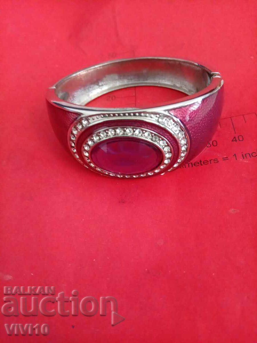 Αρχαίο βραχιόλι σμάλτου με πέτρες