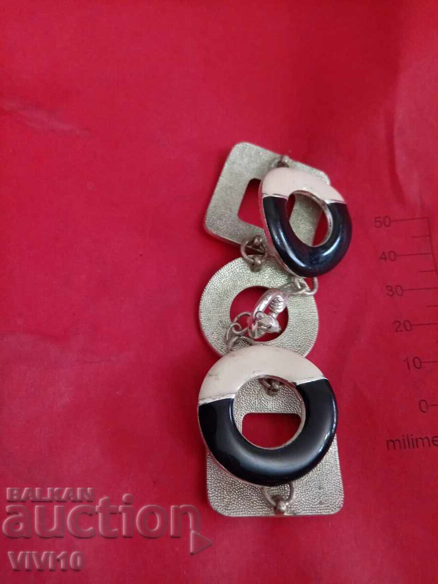 Αρχαίο βραχιόλι σμάλτου