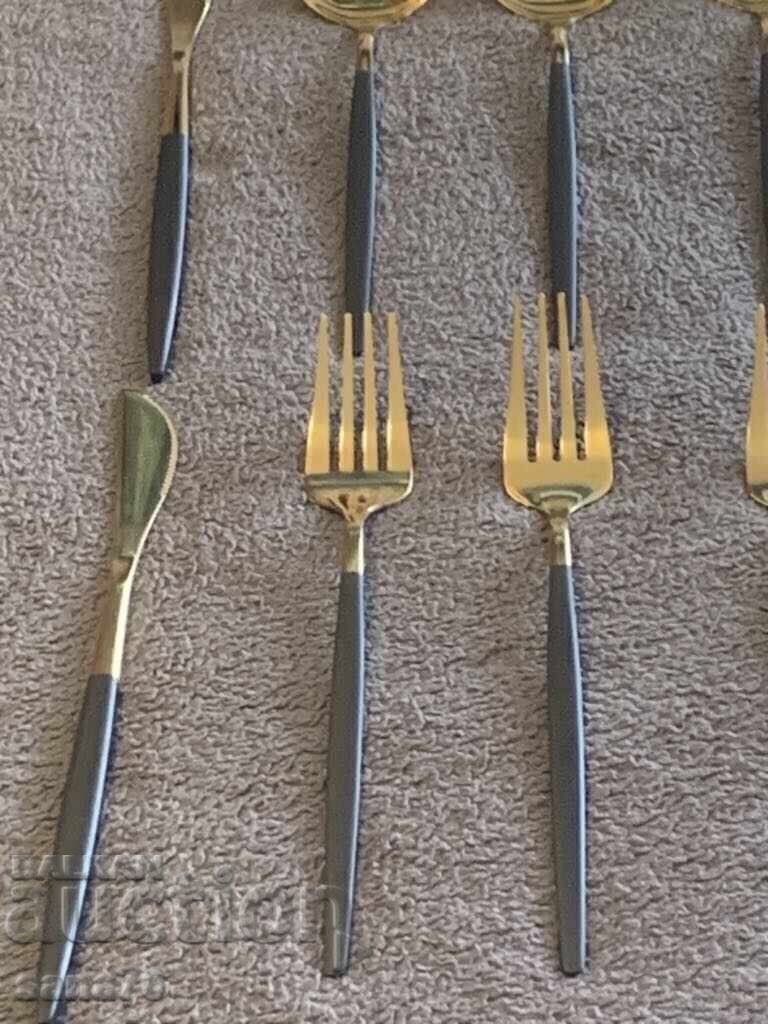 Красив комплект нови и стилни прибори в черно и златно-30 бр - 6 Красив комплект нови и стилни прибори в черно и златно-30 бр - 6