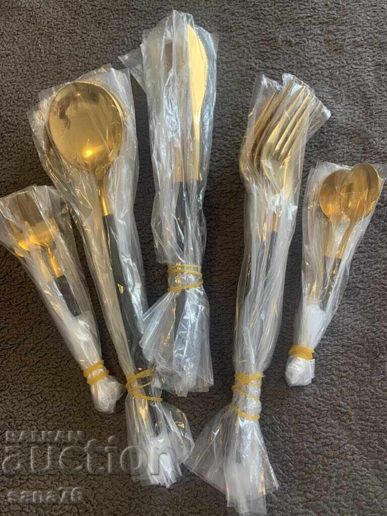 Красив комплект нови и стилни прибори в черно и златно-30 бр - 7 Красив комплект нови и стилни прибори в черно и златно-30 бр - 7