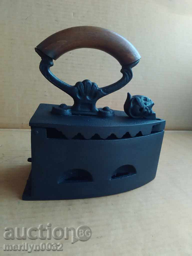 Hot iron with price 69.00 BGN | € 35.28