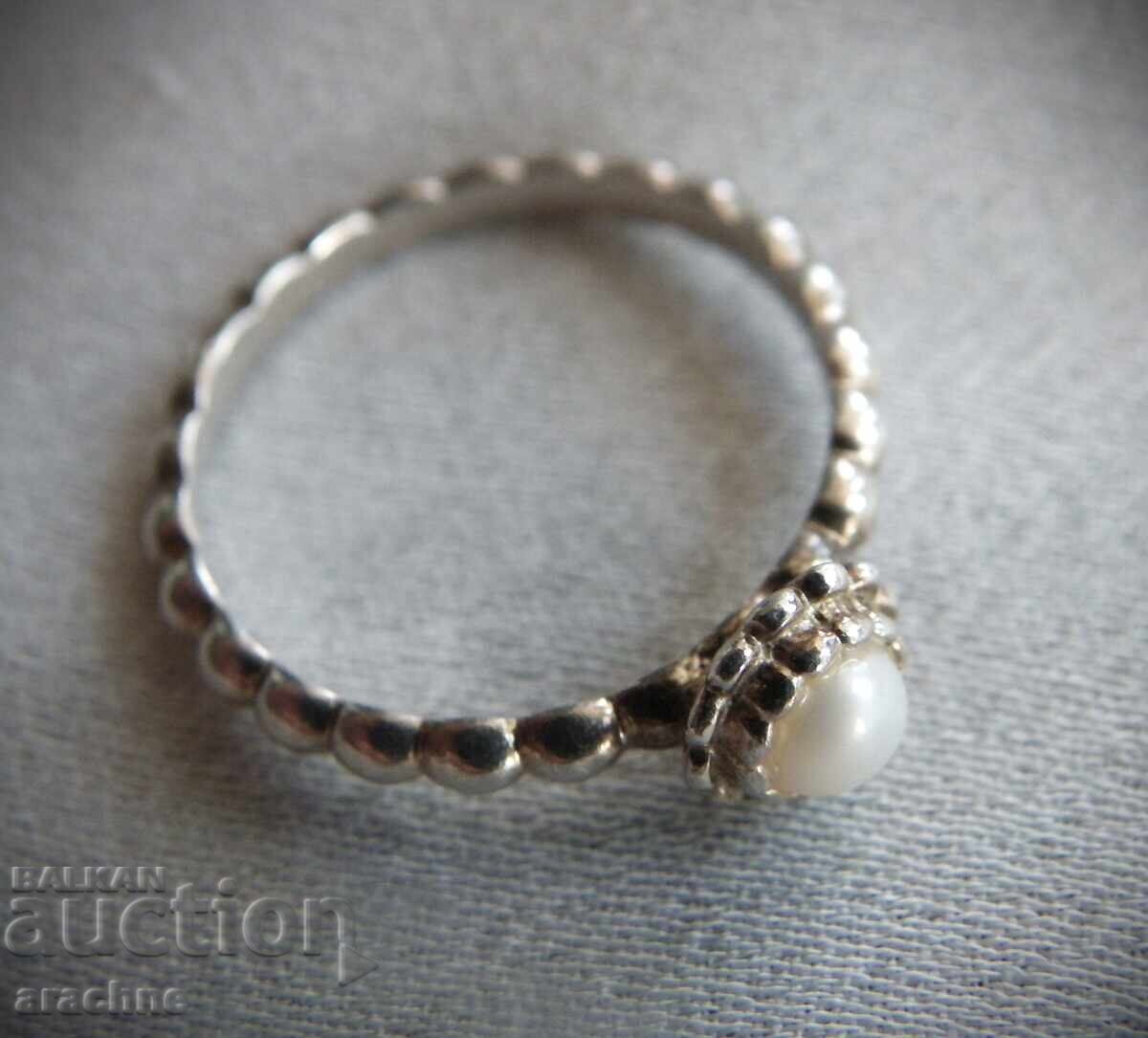 Παράδοση Αμερικάνικο κομψό ασημένιο χειροποίητο δαχτυλίδι με μαργαριτάρι