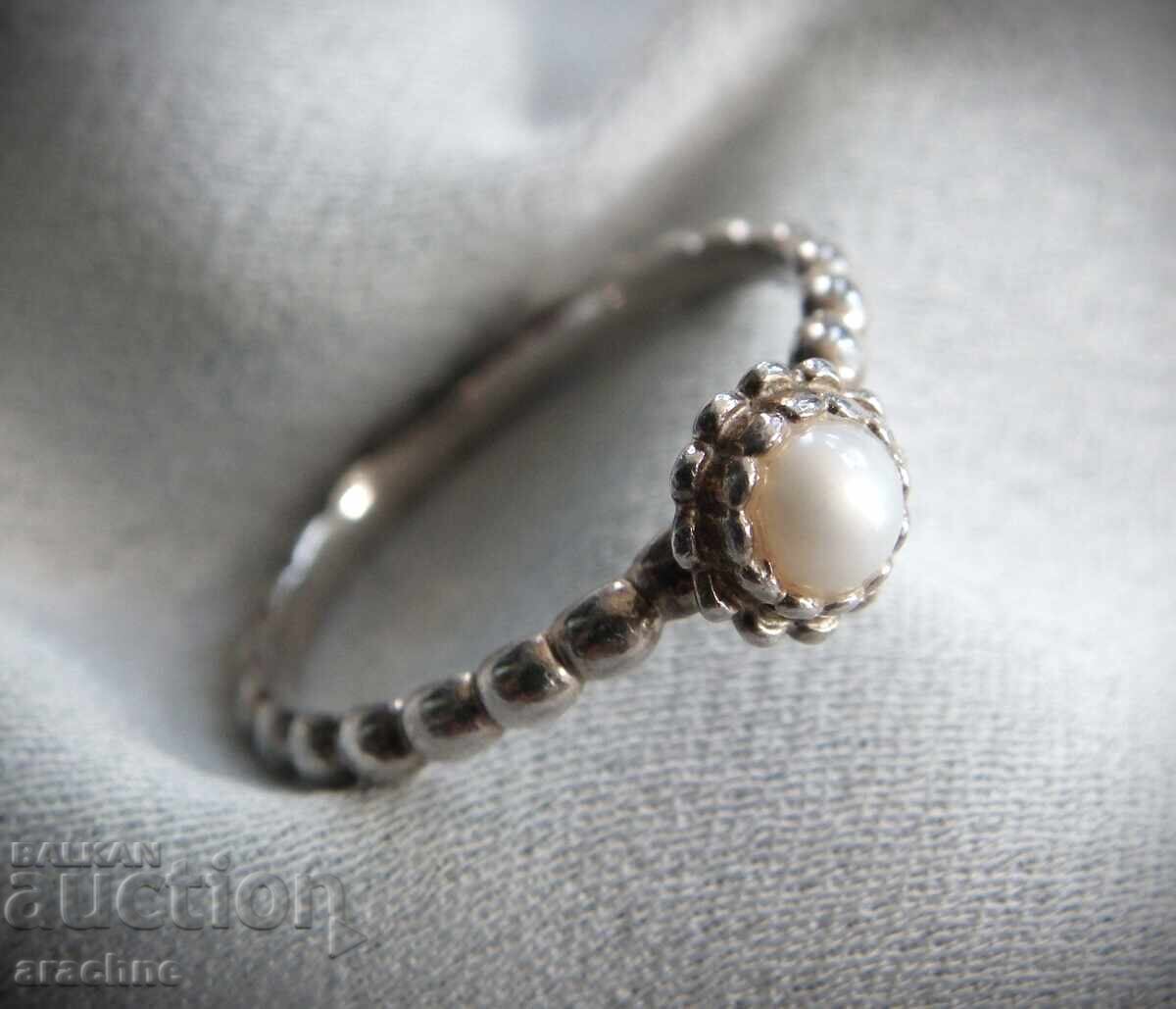 Αμερικάνικο κομψό ασημένιο χειροποίητο δαχτυλίδι με μαργαριτάρι
