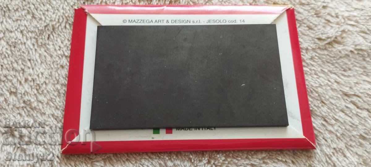 Сувенир с магнит за хладилник с цена 3.00 лв. | € 1.53