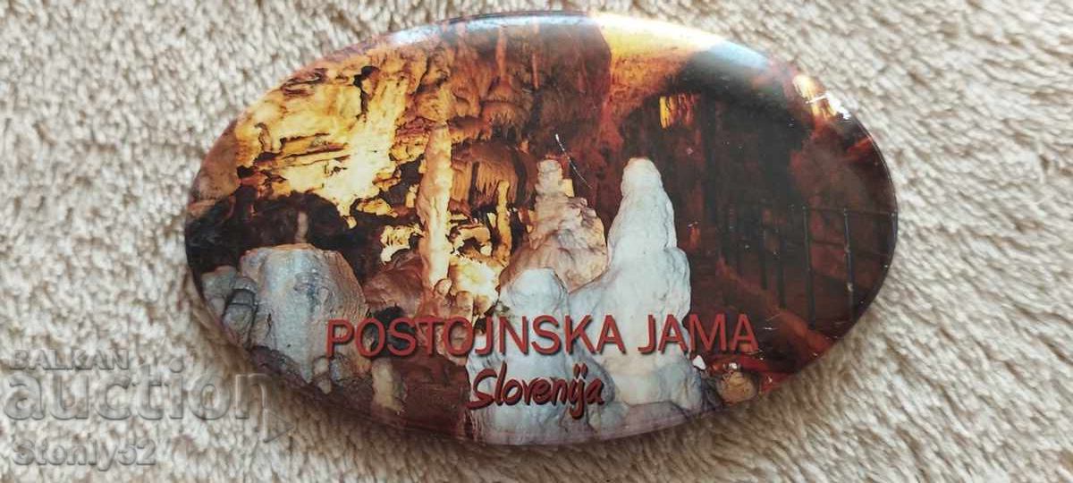 Souvenir metal with magnet for refrigerator