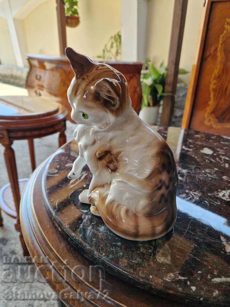 Licitație Unicat - figurină statuetă din porțelan antic Sitzendorf Licitație Unicat - figurină statuetă din porțelan antic Sitzendorf