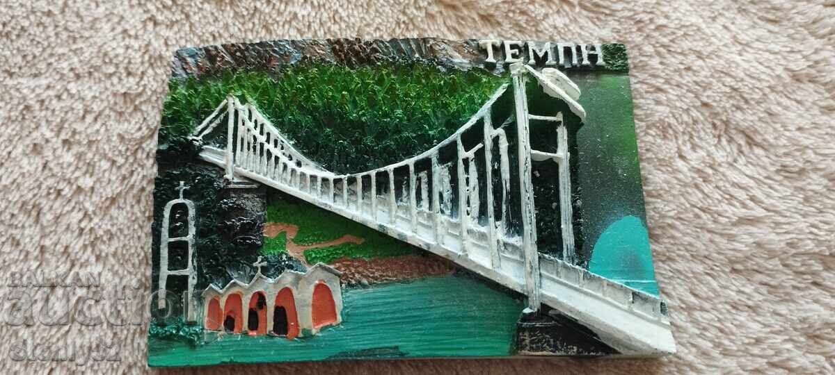 Refrigerator magnet souvenir