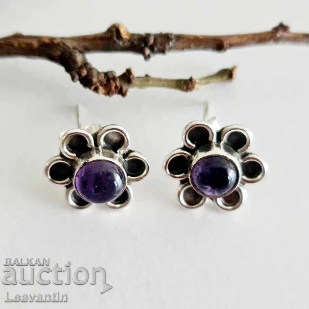 Silver earrings with Amethyst Silver earrings with Amethyst