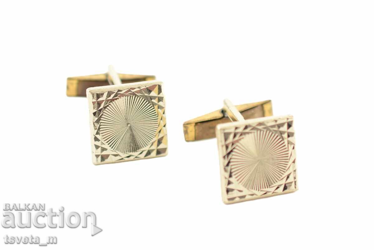 Κουμπιά μανικετών με τιμή 4.00 BGN | € 2.05