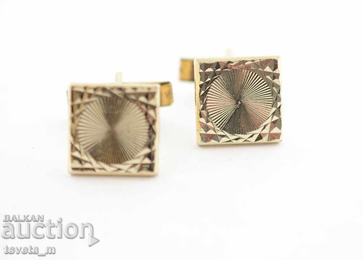 Κουμπιά μανικετών