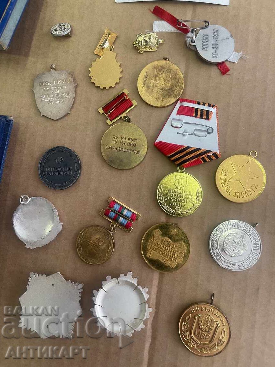 Lot BG și URSS ordine medalii insigne ecusoane și altele - 5