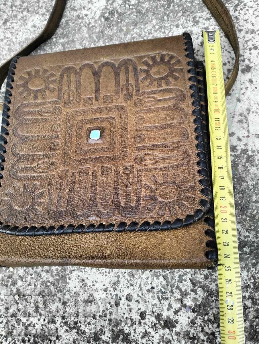 Old leather bag with price 24.99 BGN | € 12.78