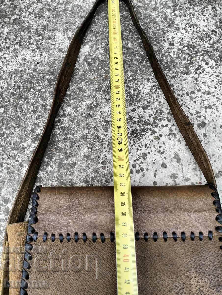 Delivery of Old leather bag